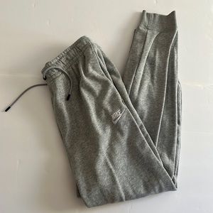Nike joggers